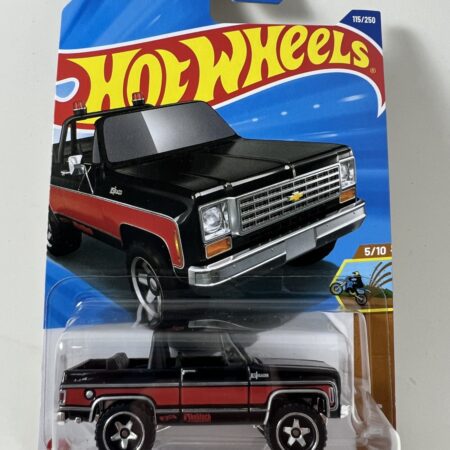 Chevrolet Blazer Custom (Black)