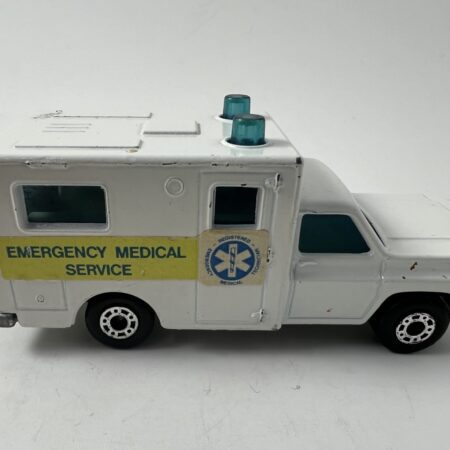 Vintage 1977 Matchbox Lesney Superfast No. 41 Ambulance Emergency Medical White