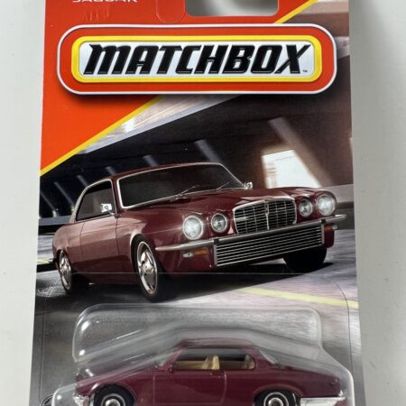 2024 Mattel Matchbox 1977 Jaguar XJ6C 06/125 JVK98